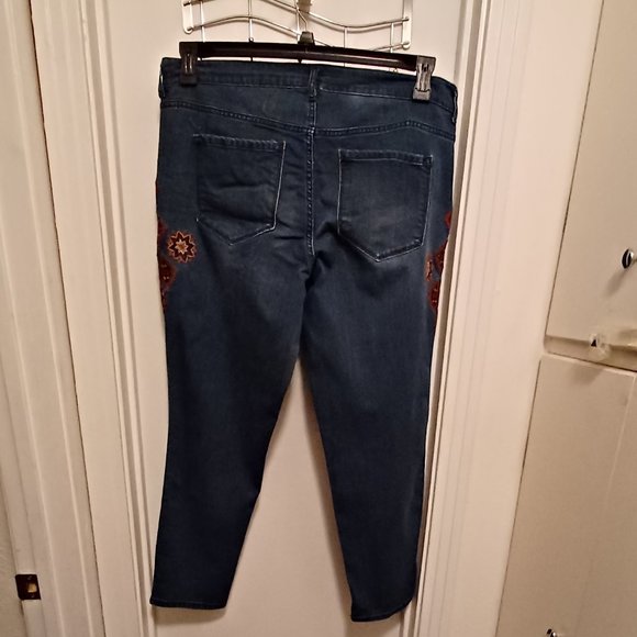 Code Bleu 16w - Picture 3 of 6